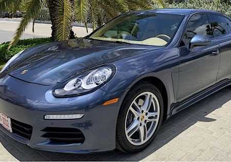 PORSCHE PANAMERA