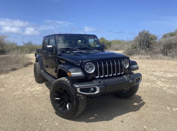 JEEP GLADIATOR ARUBA